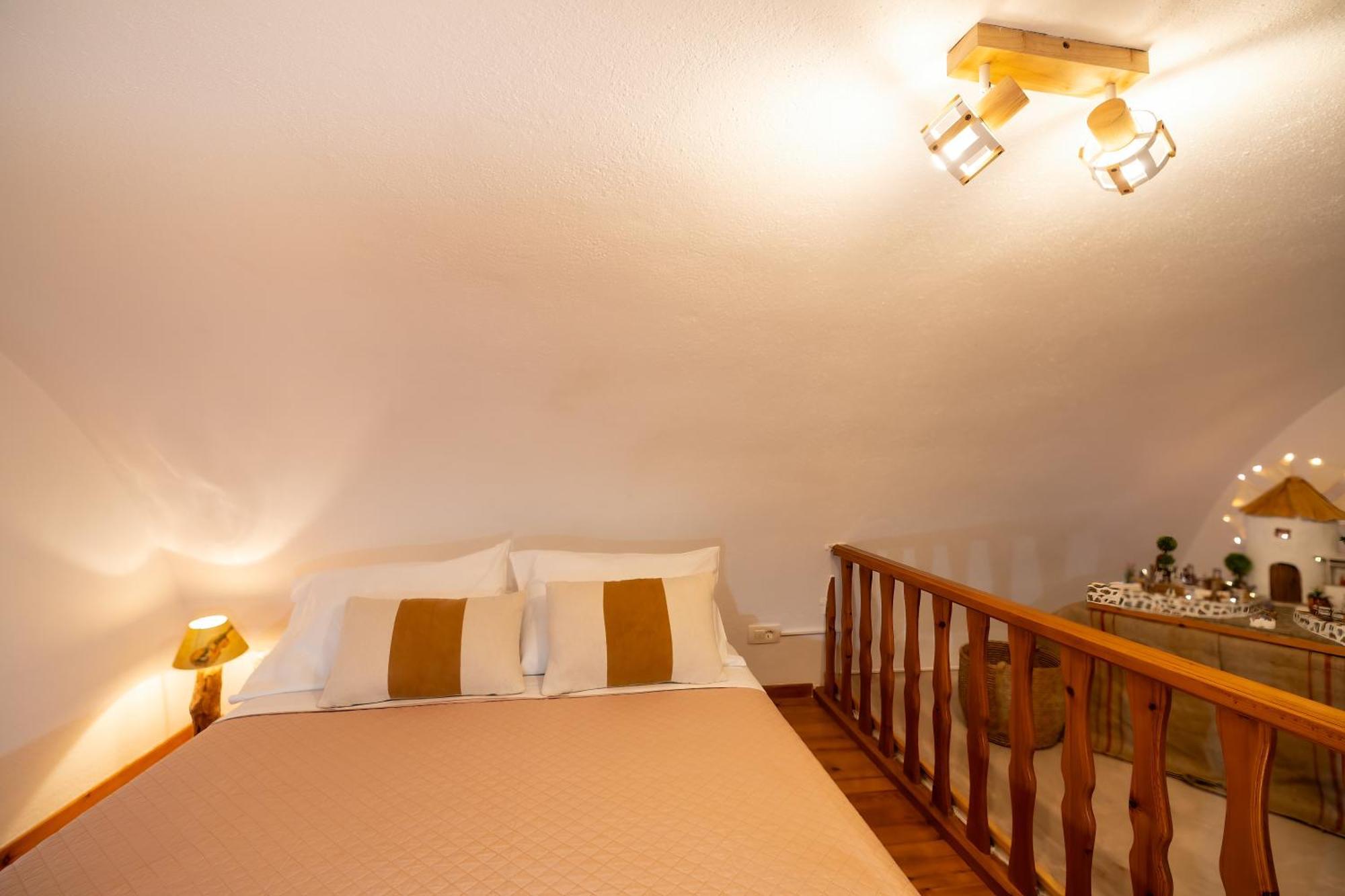 Villa Sertis Santorini イメロヴィグリ エクステリア 写真